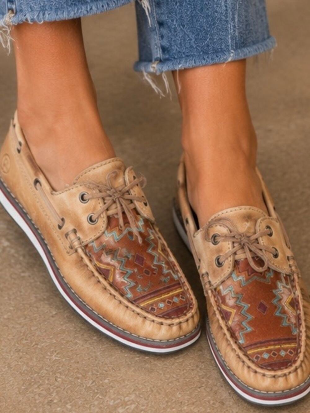 Roper Cheyenne Leather Aztec Moccasin Boat Shoes Women’s 6.5 Tan Loafers